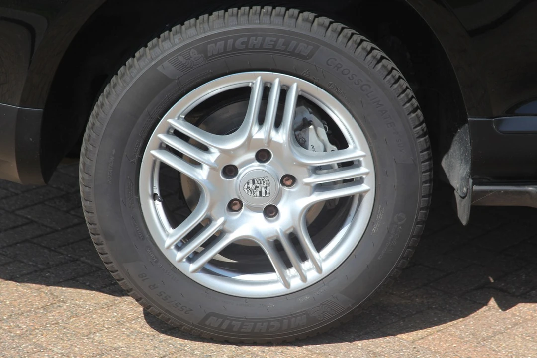 2005 Porsche 955/957 Cayenne S - Image 15 of 30