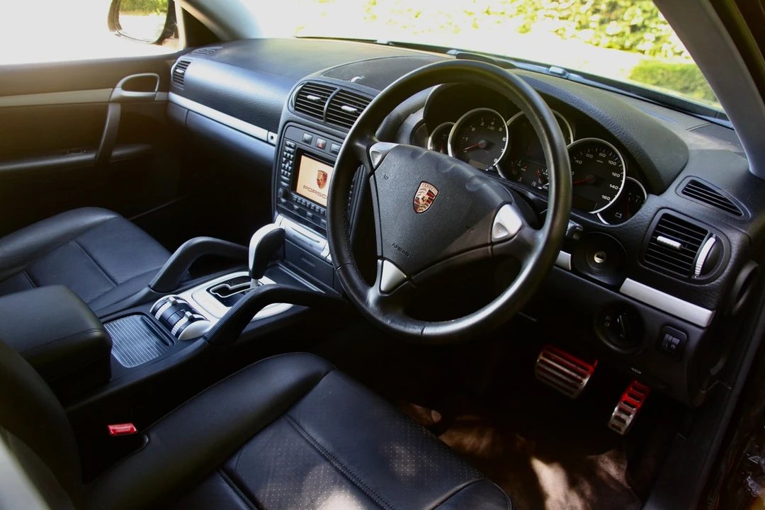 2005 Porsche 955/957 Cayenne S - Image 26 of 30