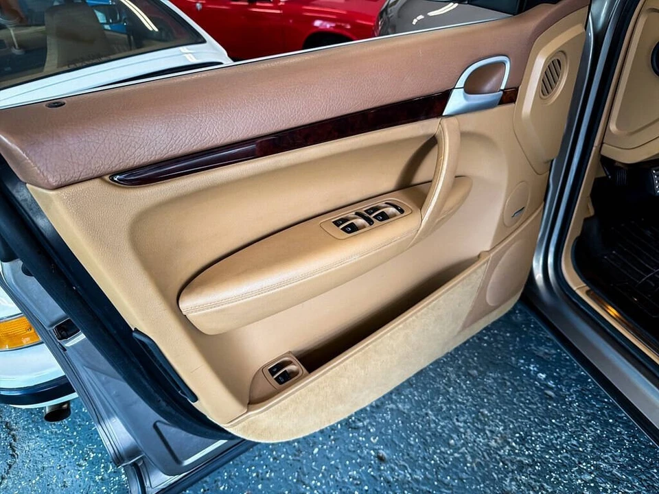 2005 Porsche 955/957 Cayenne S - Image 17 of 31