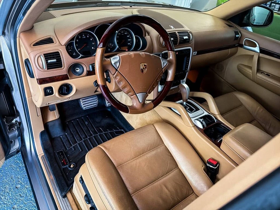 2005 Porsche 955/957 Cayenne S - Image 16 of 31