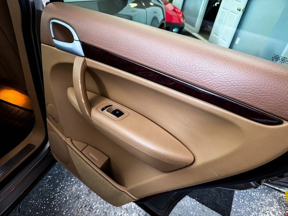 2005 Porsche 955/957 Cayenne S - Image 24 of 31