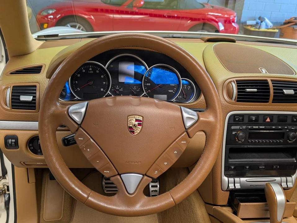2005 Porsche 955/957 Cayenne S - Image 14 of 22