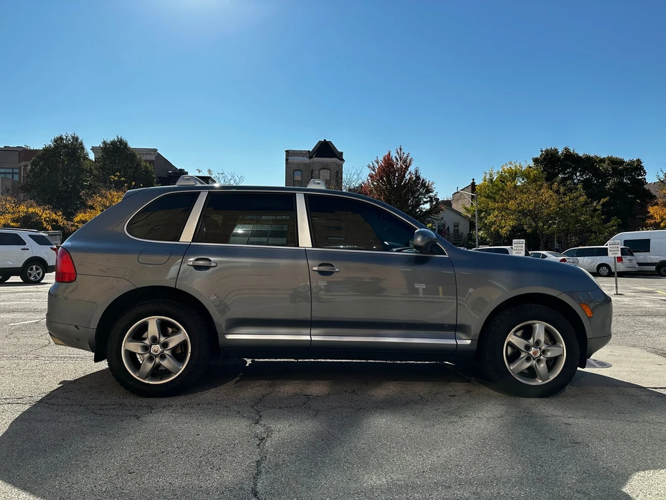 2005 Porsche 955/957 Cayenne S - Image 2 of 17