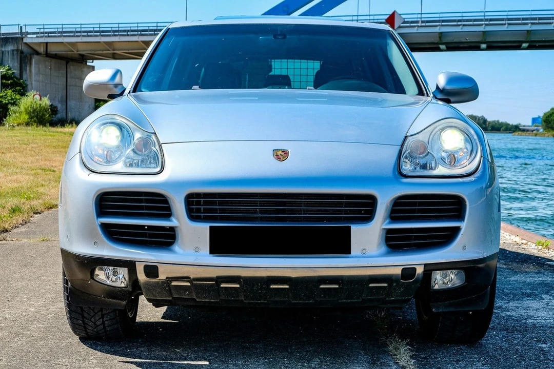 2005 Porsche 955/957 Cayenne S - Image 2 of 31