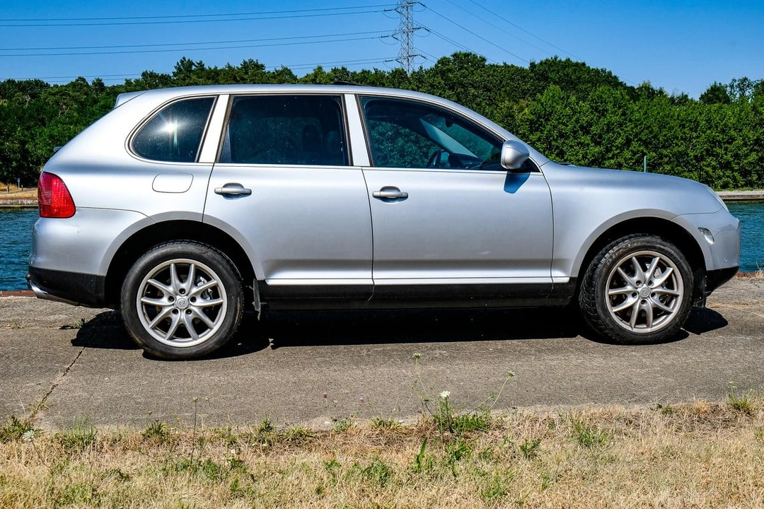 2005 Porsche 955/957 Cayenne S - Image 7 of 31
