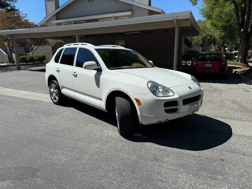 2005 Porsche 955/957 Cayenne S - Image 2 of 8