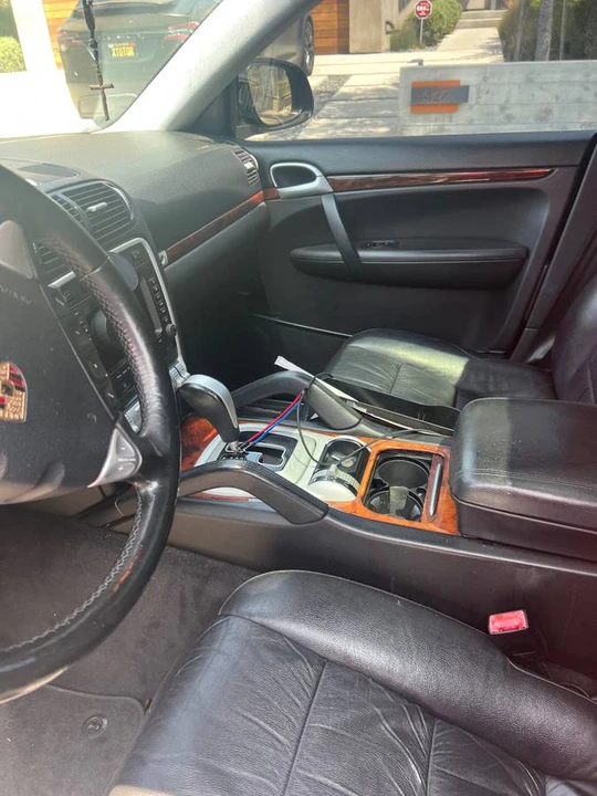 2005 Porsche 955/957 Cayenne S - Image 8 of 13