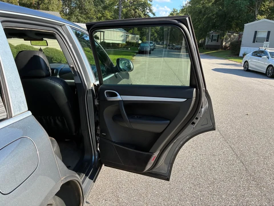 2005 Porsche 955/957 Cayenne S - Image 11 of 14