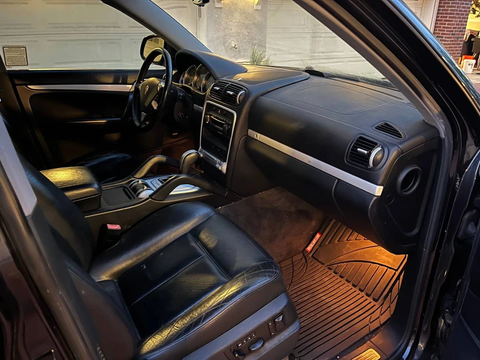 2005 Porsche 955/957 Cayenne S - Image 13 of 14