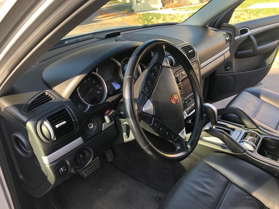 2005 Porsche 955/957 Cayenne S - Image 19 of 31