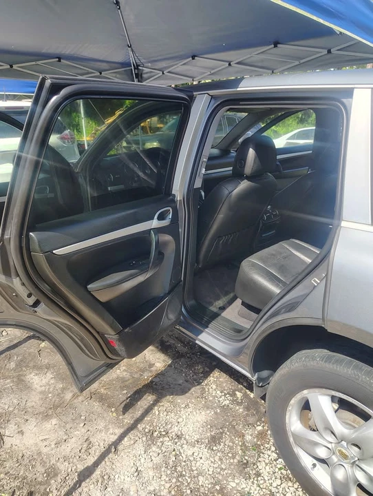 2005 Porsche 955/957 Cayenne S - Image 15 of 20
