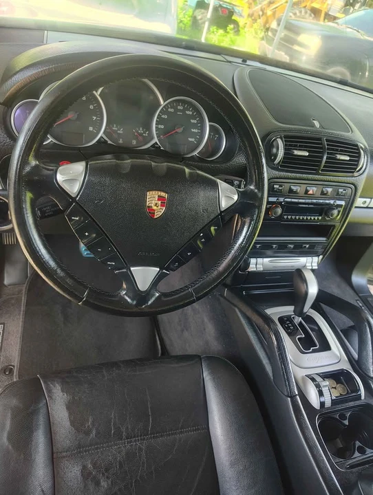 2005 Porsche 955/957 Cayenne S - Image 9 of 20