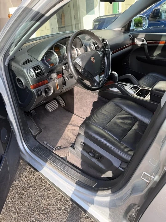 2005 Porsche 955/957 Cayenne S - Image 9 of 20