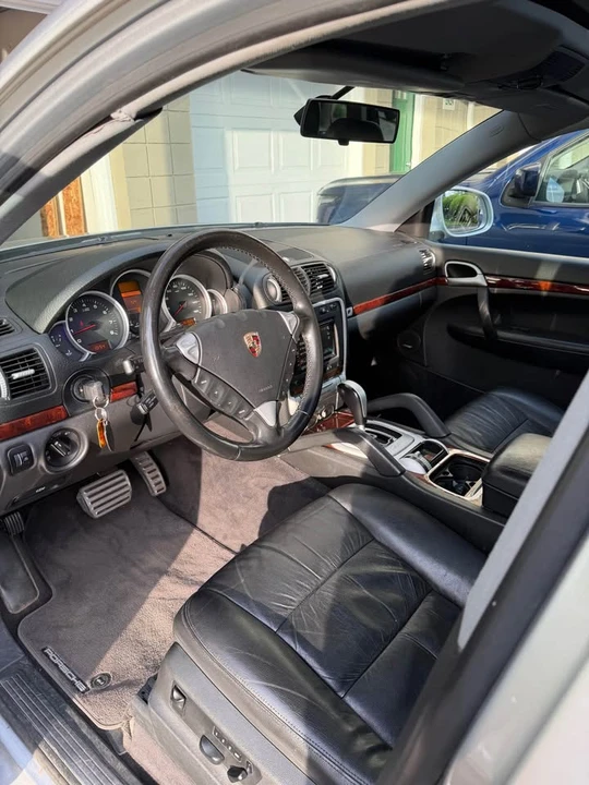 2005 Porsche 955/957 Cayenne S - Image 9 of 19