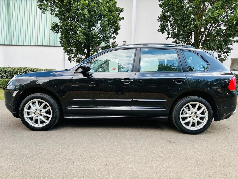 2005 Porsche 955/957 Cayenne S - Image 12 of 30