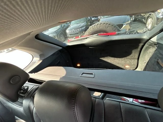 2005 Porsche Cayenne - Image 21 of 31