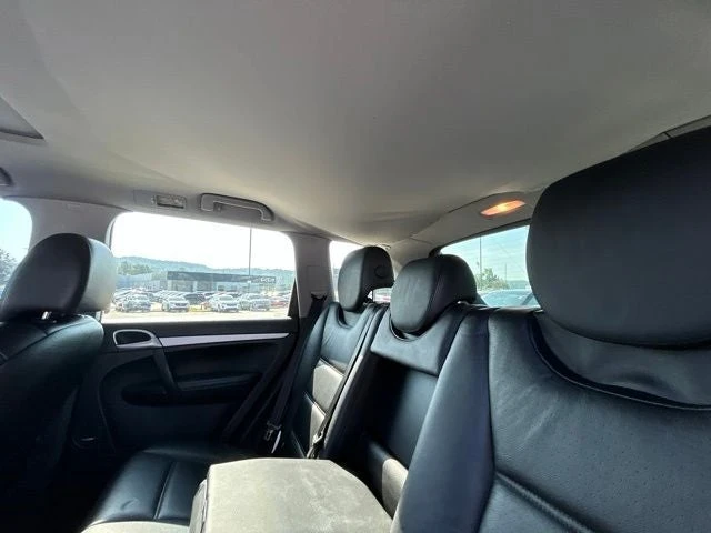 2005 Porsche Cayenne - Image 22 of 31