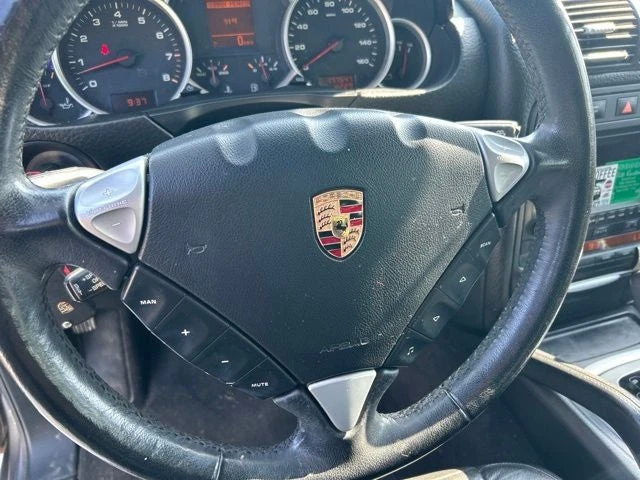 2005 Porsche Cayenne - Image 24 of 31