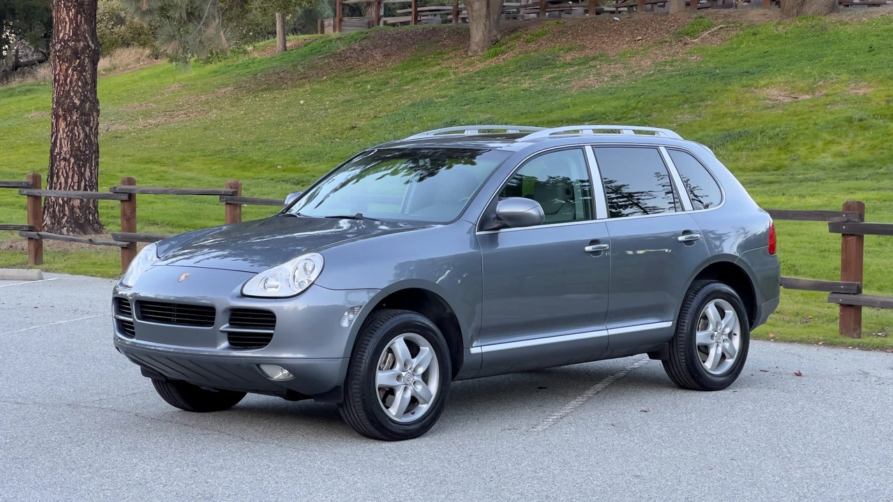2005 Porsche 955/957 Cayenne S - Image 2 of 31