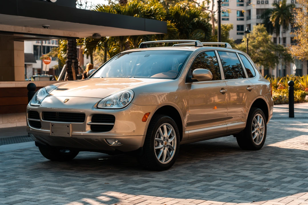 2005 Porsche 955/957 Cayenne S - Image 10 of 31