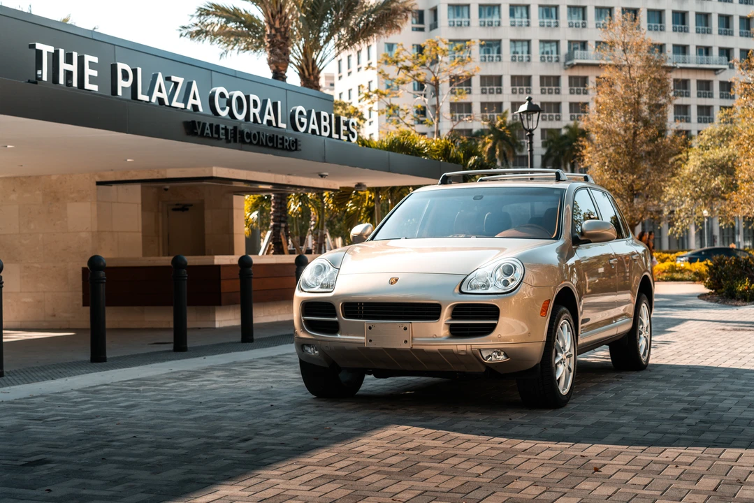 2005 Porsche 955/957 Cayenne S - Image 8 of 31