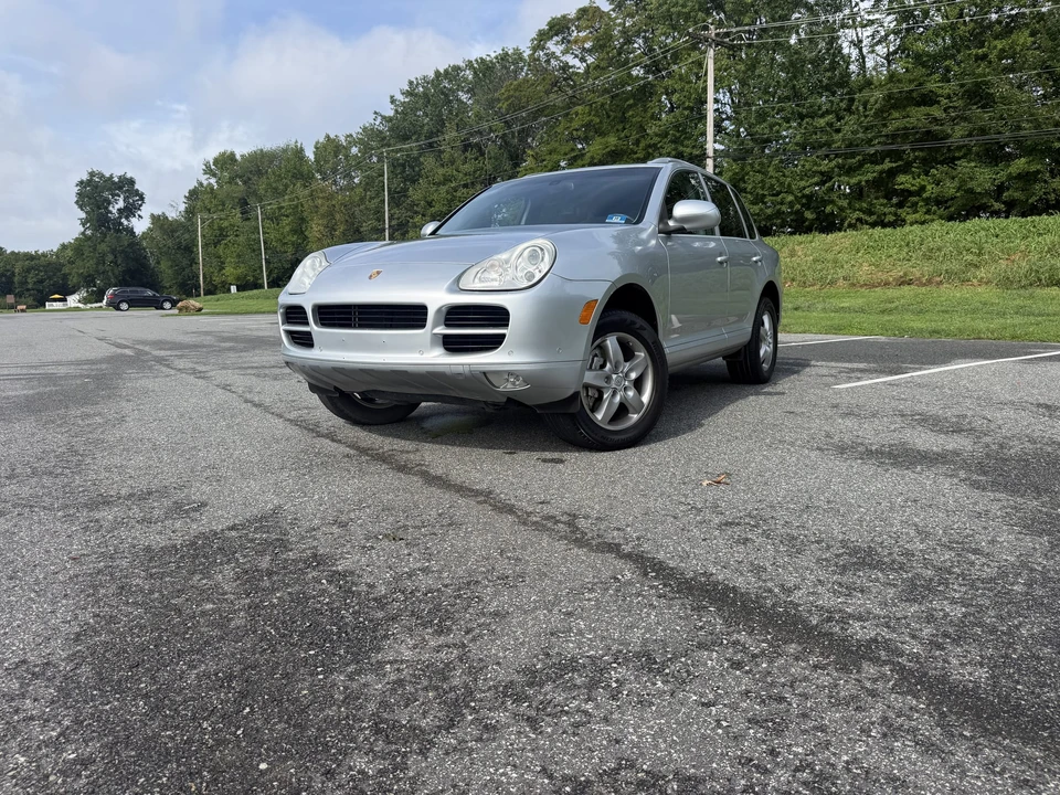 2005 Porsche 955/957 Cayenne S - Image 2 of 31