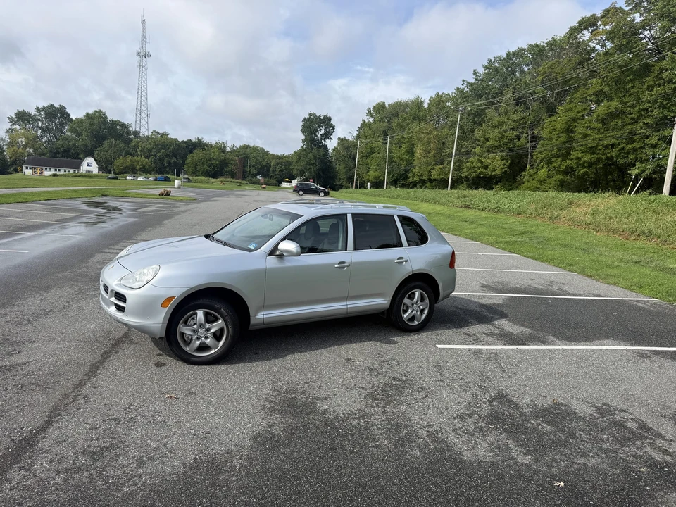 2005 Porsche 955/957 Cayenne S - Image 8 of 31