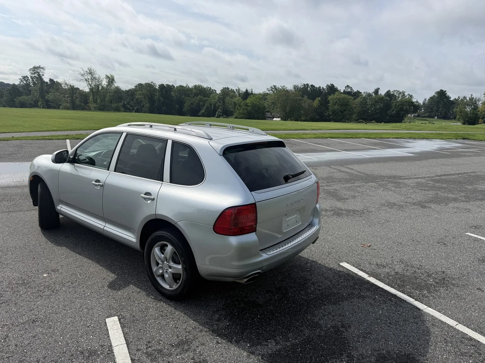 2005 Porsche 955/957 Cayenne S - Image 15 of 31