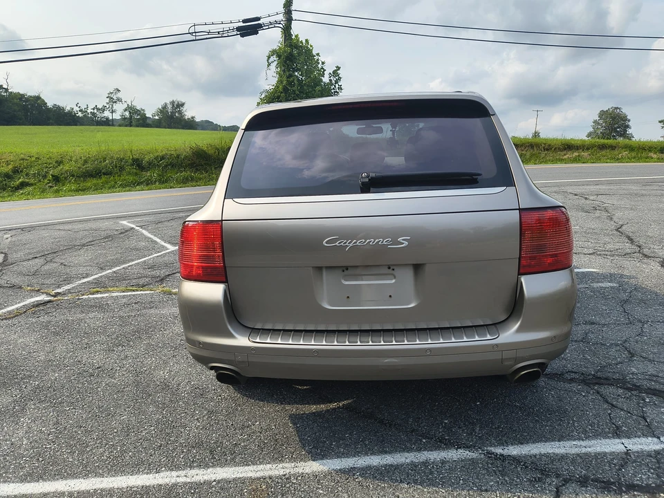 2005 Porsche 955/957 Cayenne S - Image 13 of 31
