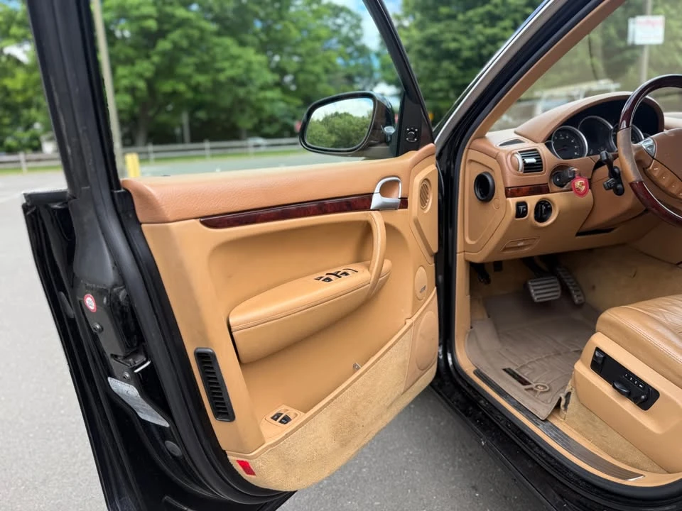 2005 Porsche 955/957 Cayenne S - Image 12 of 20