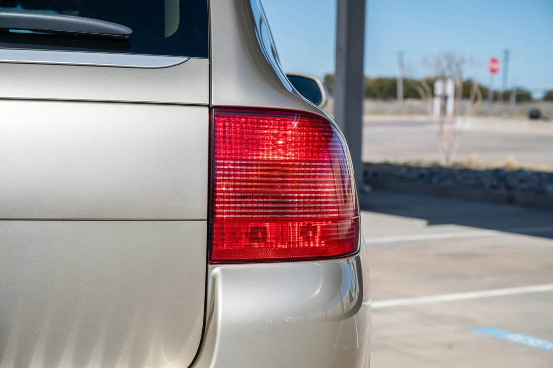 2005 Porsche 955/957 Cayenne S - Image 17 of 31