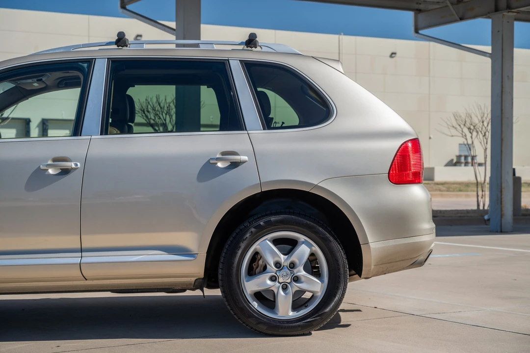 2005 Porsche 955/957 Cayenne S - Image 24 of 31