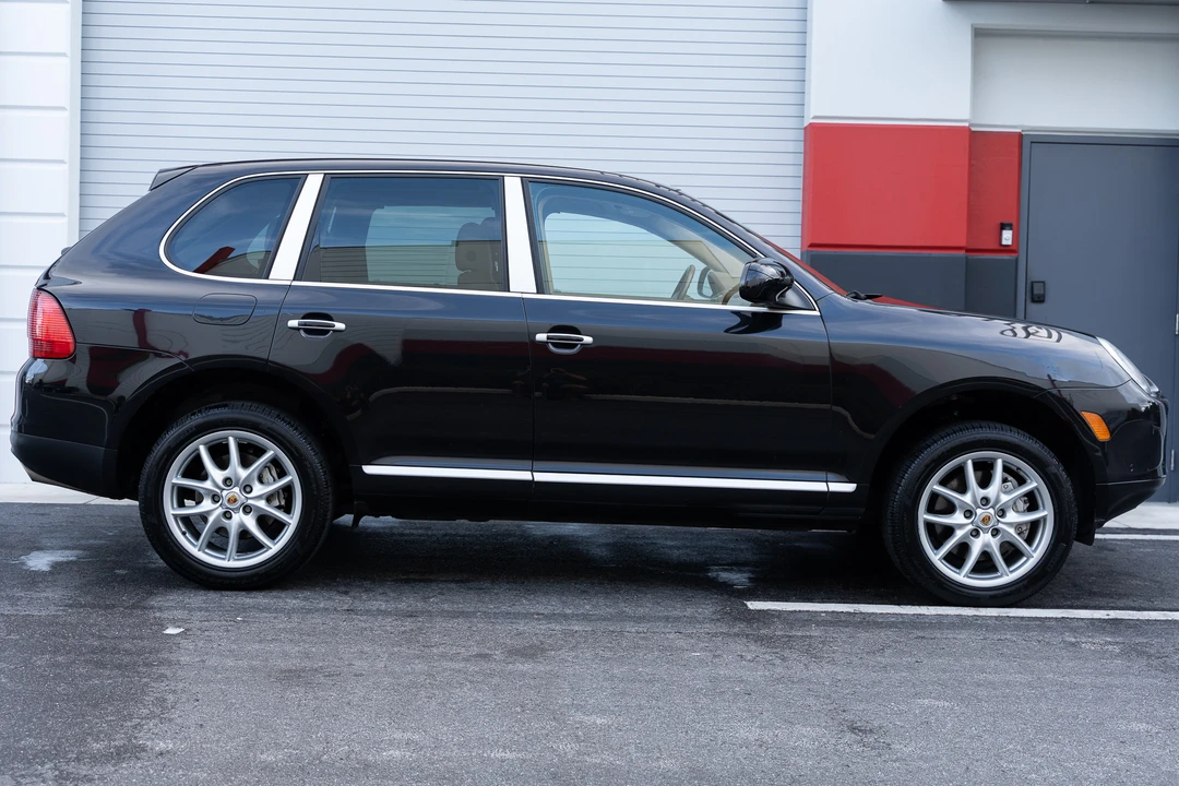 2005 Porsche 955/957 Cayenne S - Image 14 of 31