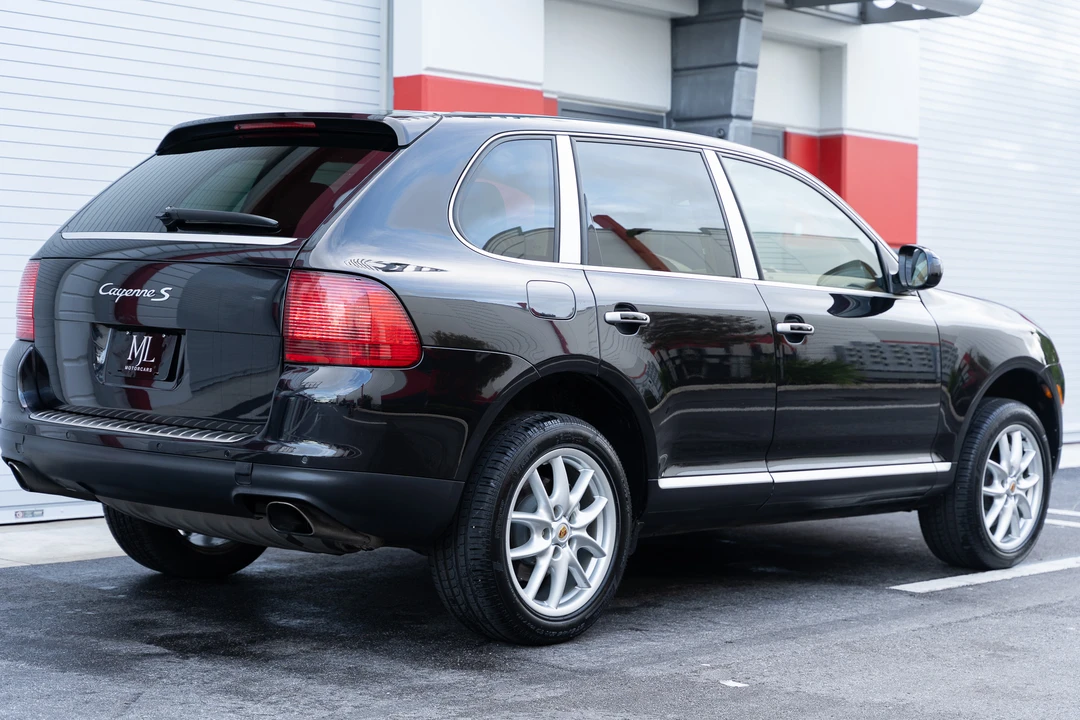 2005 Porsche 955/957 Cayenne S - Image 17 of 31