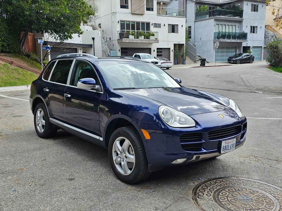 2005 Porsche 955/957 Cayenne S - Image 9 of 31