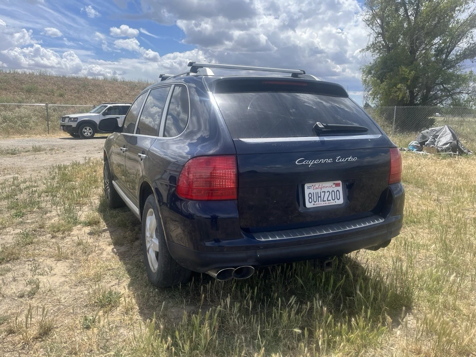 2005 Porsche 955/957 Cayenne Turbo - Image 3 of 11