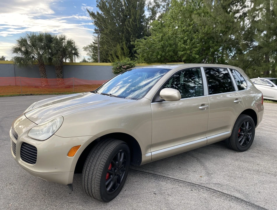 2005 Porsche 955/957 Cayenne Turbo - Image 3 of 31