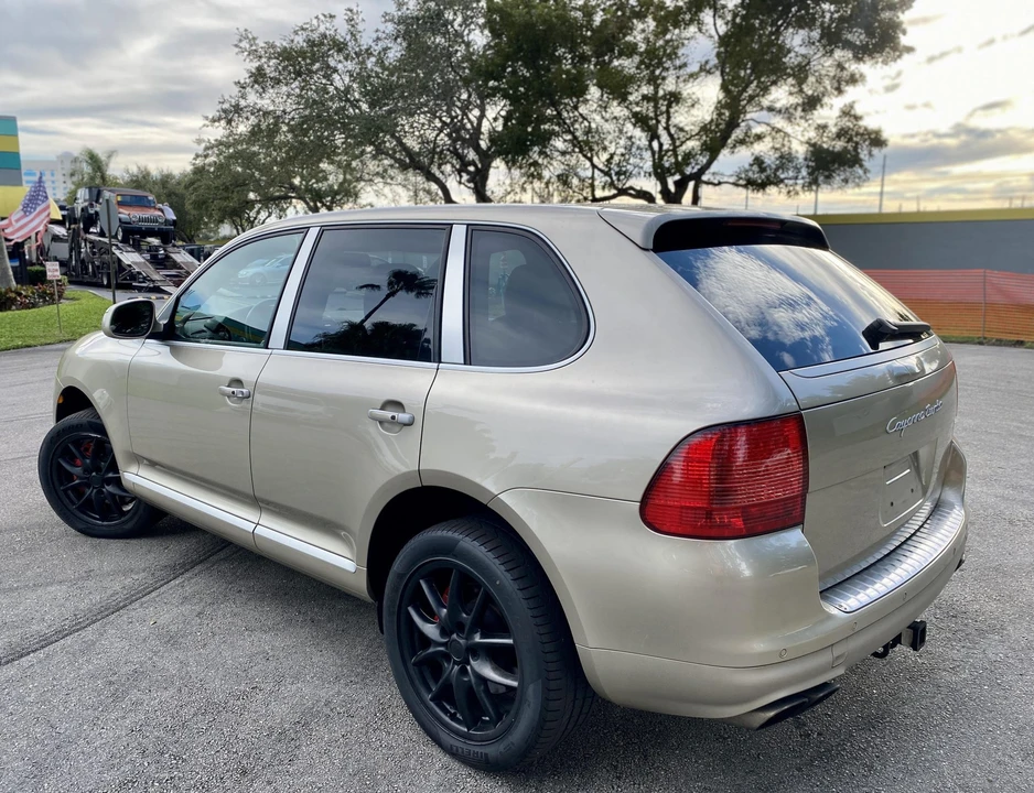 2005 Porsche 955/957 Cayenne Turbo - Image 18 of 31