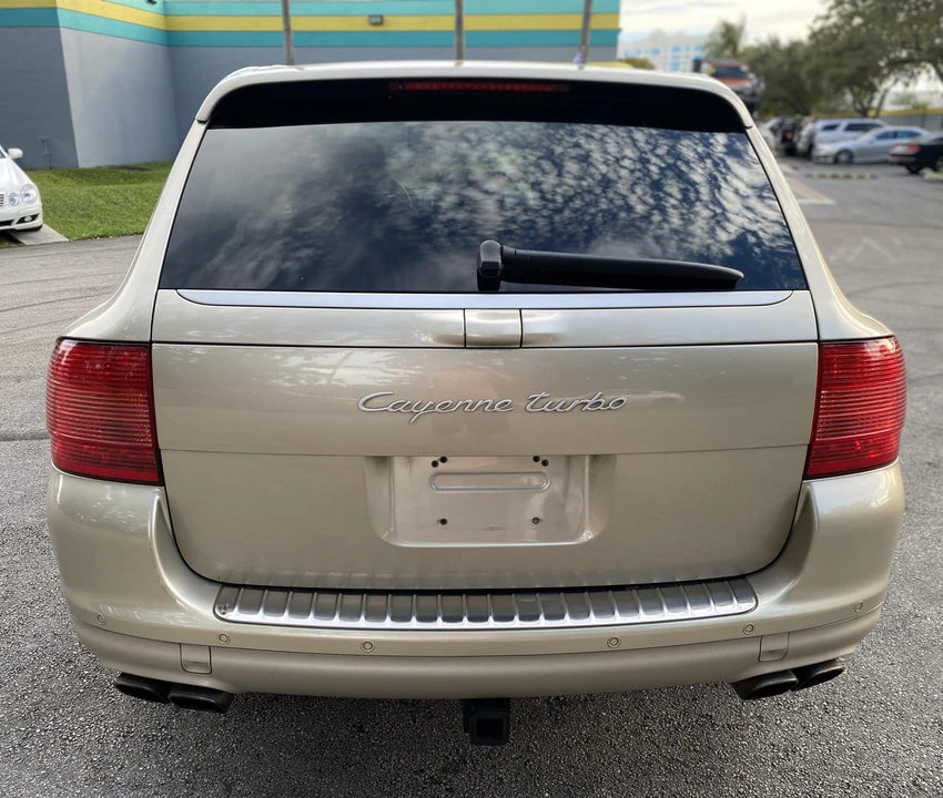 2005 Porsche 955/957 Cayenne Turbo - Image 15 of 31