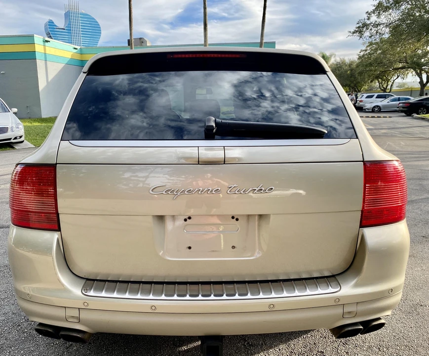 2005 Porsche 955/957 Cayenne Turbo - Image 16 of 31