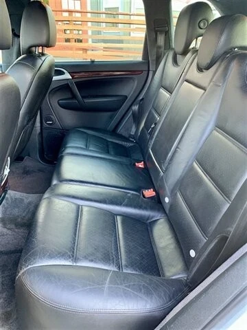 2005 Porsche 955/957 Cayenne Turbo - Image 12 of 17