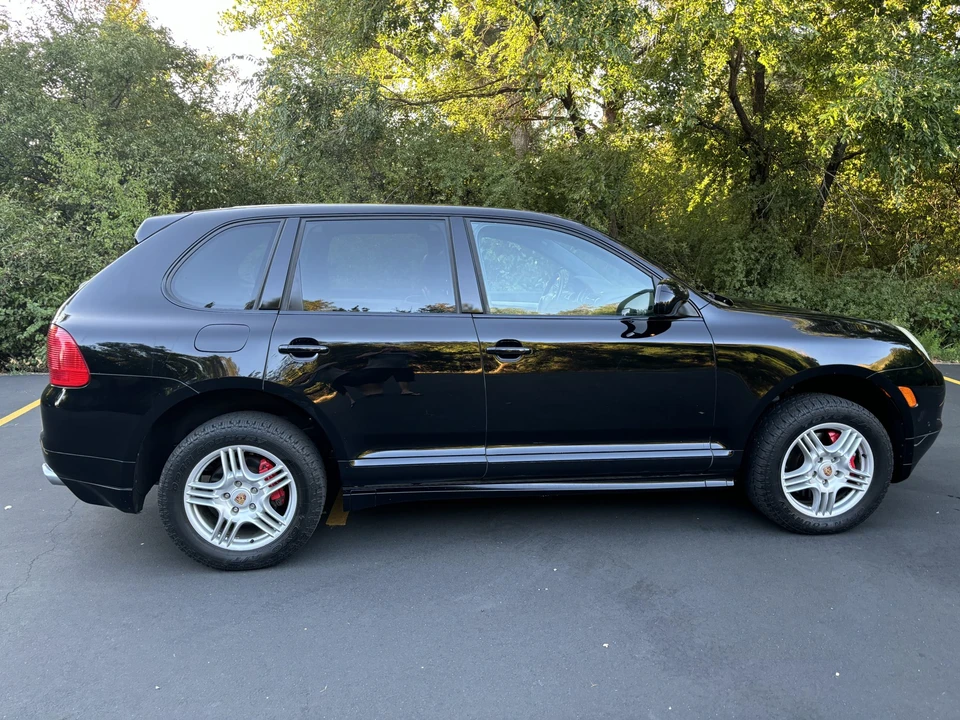 2005 Porsche 955/957 Cayenne Turbo - Image 3 of 31