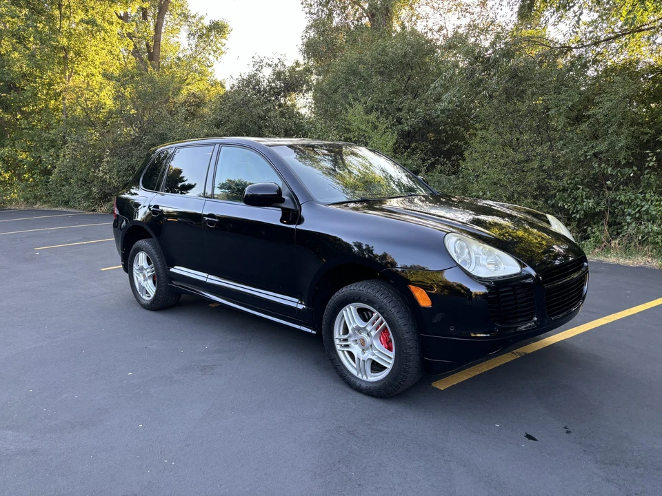 2005 Porsche 955/957 Cayenne Turbo - Image 2 of 31