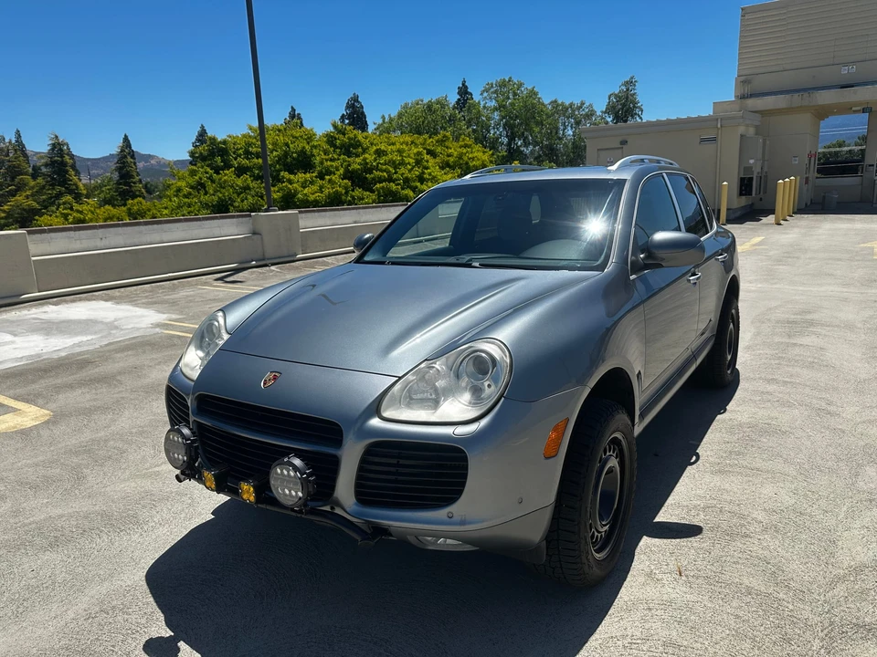 2005 Porsche 955/957 Cayenne Turbo - Image 5 of 31
