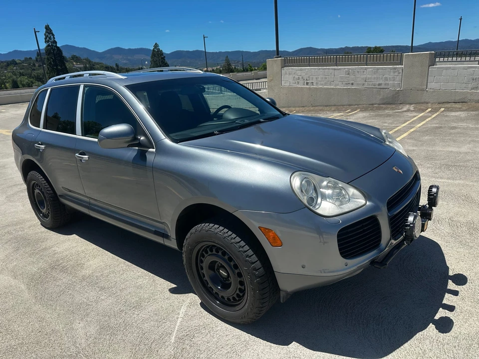 2005 Porsche 955/957 Cayenne Turbo - Image 8 of 31