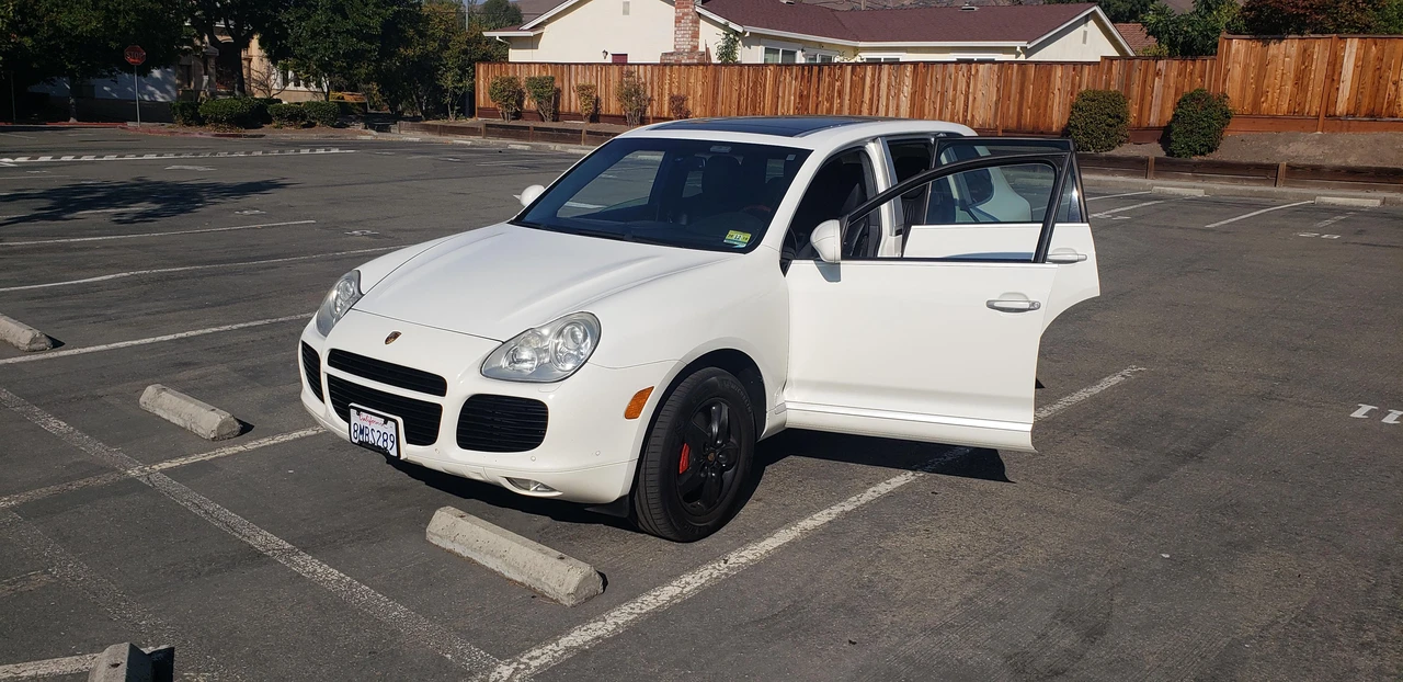 2005 Porsche 955/957 Cayenne Turbo - Image 13 of 31