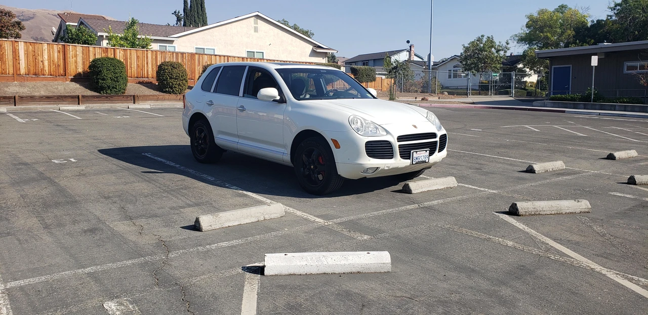 2005 Porsche 955/957 Cayenne Turbo - Image 12 of 31