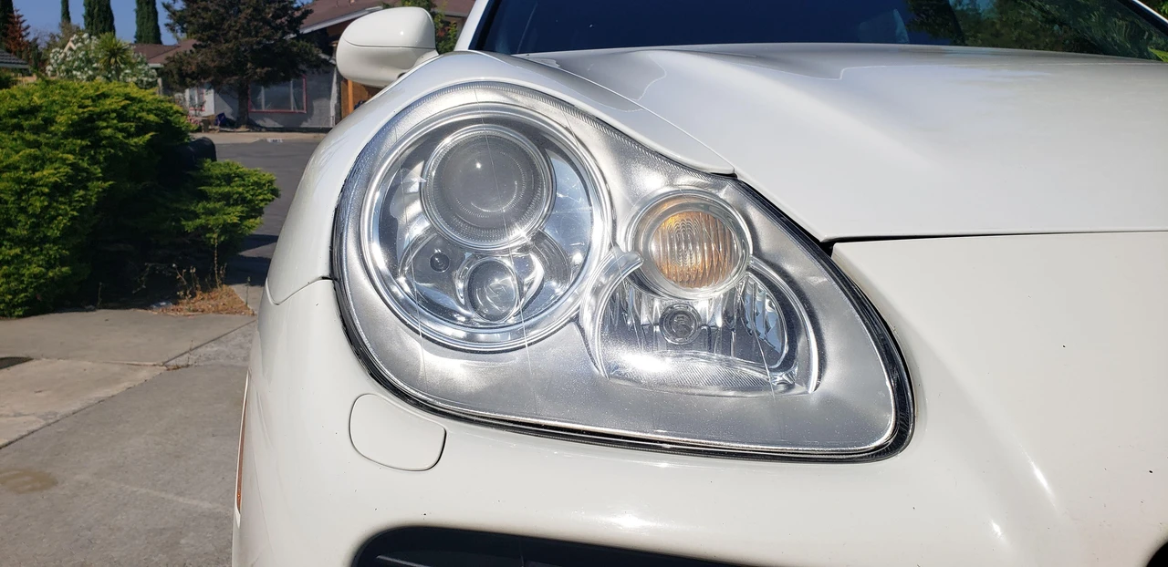 2005 Porsche 955/957 Cayenne Turbo - Image 17 of 31