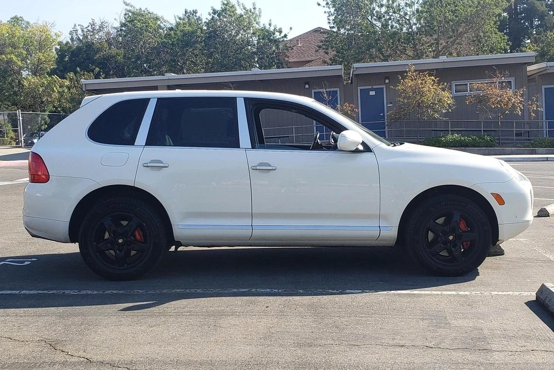 2005 Porsche 955/957 Cayenne Turbo - Image 3 of 31