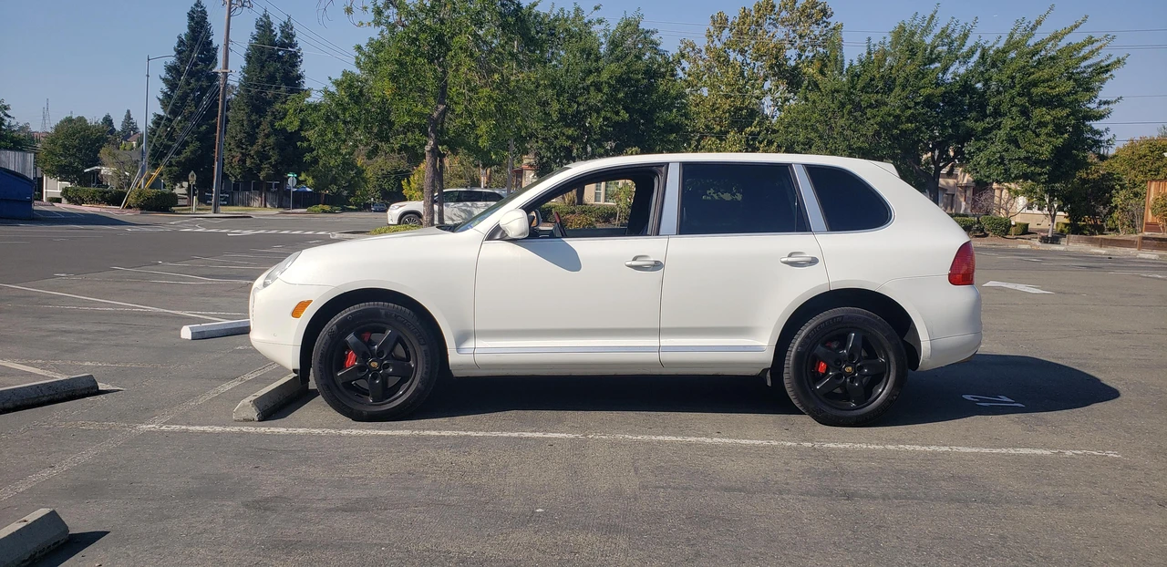 2005 Porsche 955/957 Cayenne Turbo - Image 7 of 31